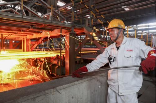 Báo cáo cho biết sản lượng thép thô năm 2022 của Trung Quốc có xu hướng trượt...