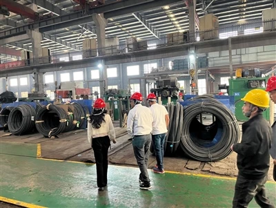 Khách hàng Dubai ghé thăm công ty của chúng tôi