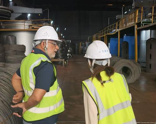 Khách hàng Pakistan đến thăm Aotian để kiểm tra và trao đổi, cùng nhau vẽ ra ...